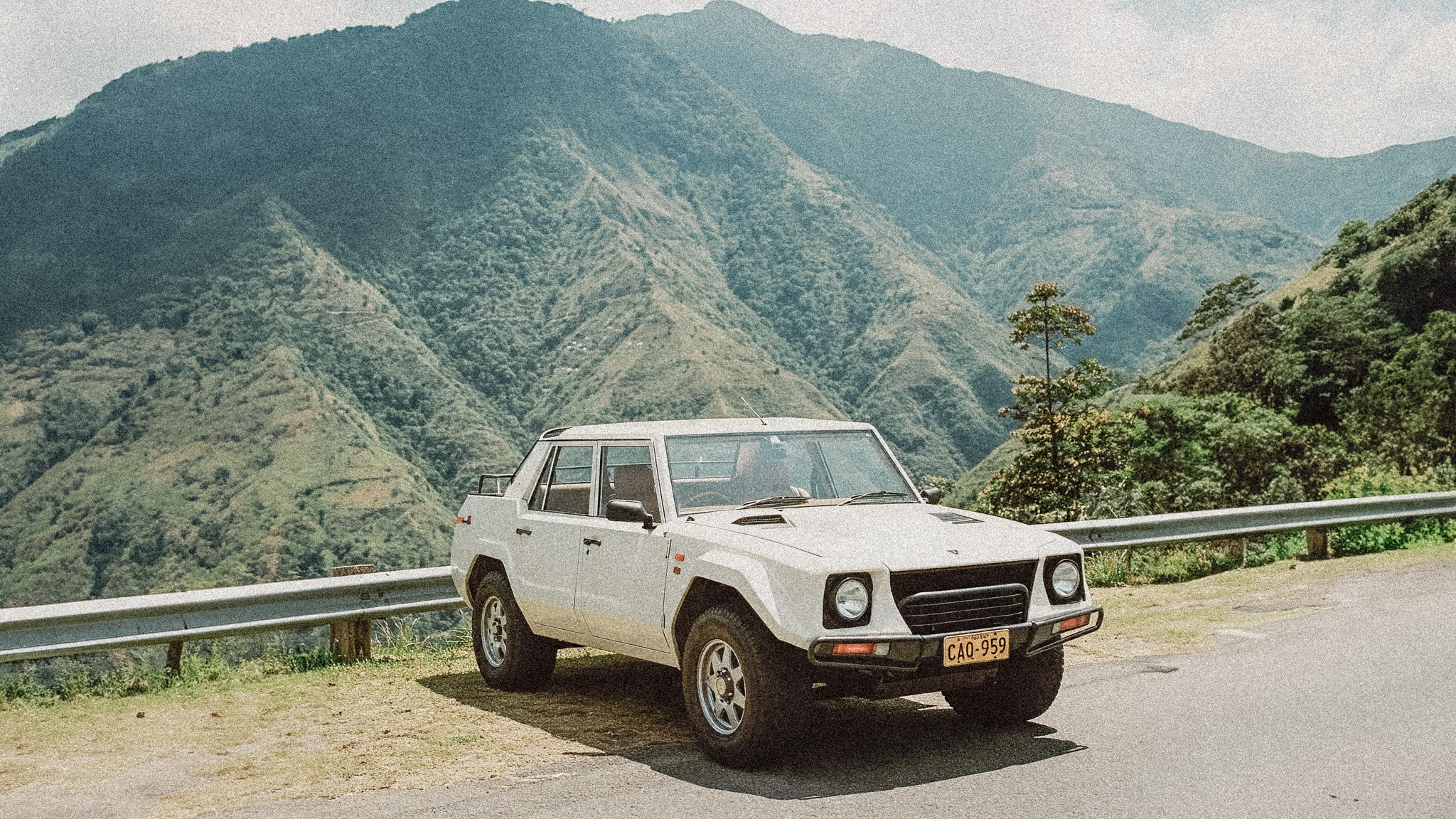 Lamborghini LM002